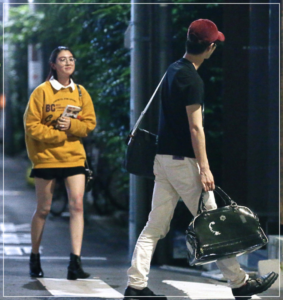 女性，男性