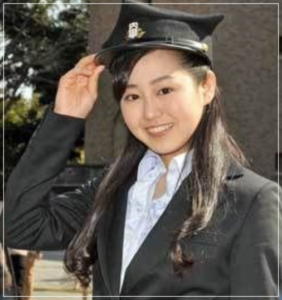 女性