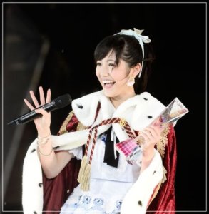 女性