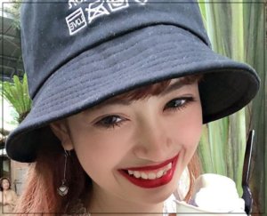 女性